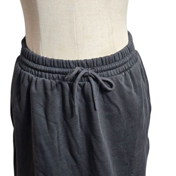 Old Navy Dark Gray Sweatshirt Skirt - Picture 2 of 7